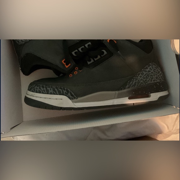 Men\'s Black and Gray Sneakers